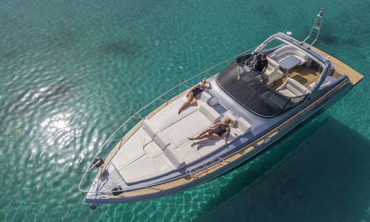 Alquile un yate a motor Cranchi de 44 pies en Mikonos, Grecia