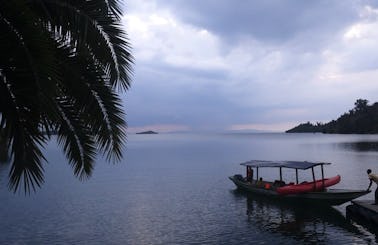 23' Motor Boat Tour lake Kivu in Gisenyi