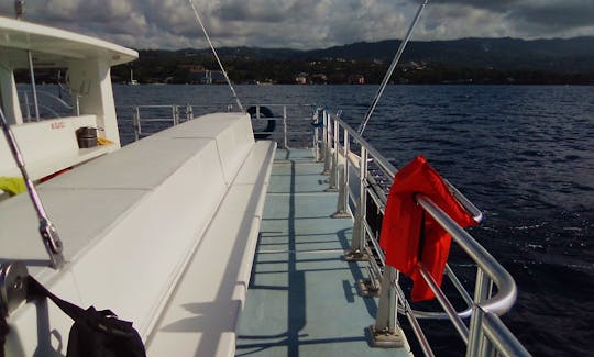 75 feet Catamaran Ocho Rios charter book
