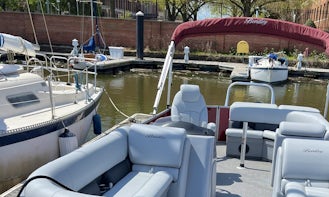 Come Enjoy Our Brand New 24ft Bentley Pontoon (Ruby)