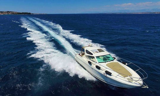 Private Boat Tour for 9 Persons in Zadar onboard Jeanneau Prestige 34 Motor Yacht!