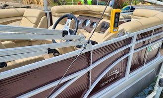 20ft Bennington Pontoon boat for Rent daily or weekly!!