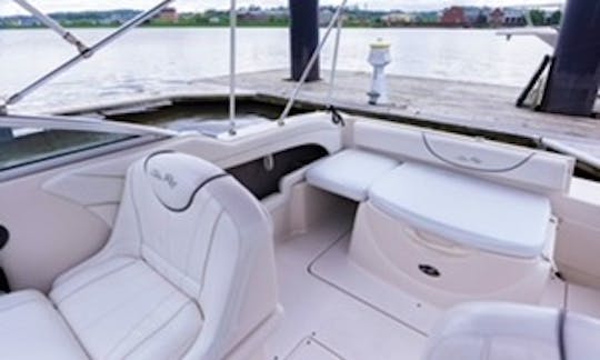 22' Sea Ray Powerboat for 6 people in Washington, District of Columbia
