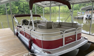 [All Inclusive] Luxury Bennington Tritoon for Rent with Captain on Lake Norman!