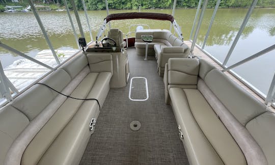 [All Inclusive] Luxury Bennington Tritoon for Rent with Captain on Lake Norman!