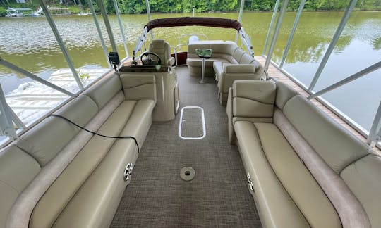22' Bennington Tritoon for Rent with Captain on Lake Norman!