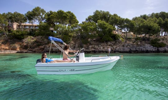 Enjoy the pleasure of Ibiza! Rent and Navigate a boat without license!