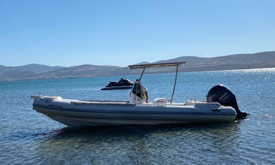 Excursion d'aventure en bateau à moteur RIB ST650 de 22 pieds à Paros