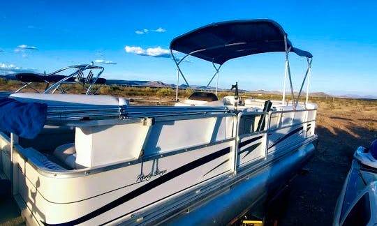 Chill Party Barge - 24' Sun Tracker Pontoon Rental in Peoria, Arizona