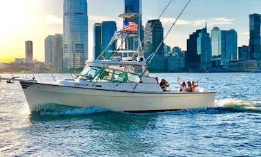 Enjoy NYC By 37' Midnight Express - Captain included!