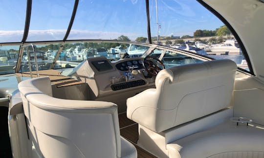 40' LUXURY Cruiser's Yacht in Chicago, Illinois! NEW LISTING