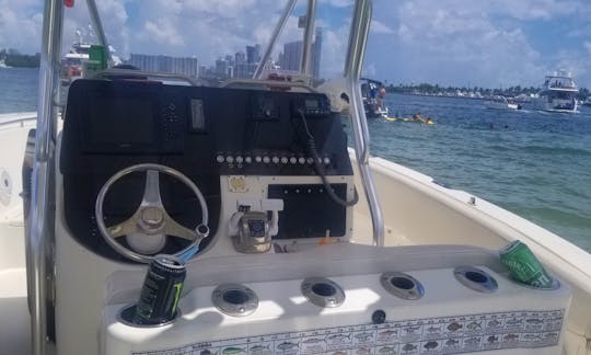 Triton Center Console Fishing Boat in Miami Beach