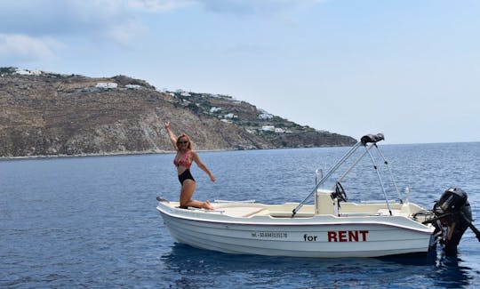 Free license boat in Mykonos Ornos