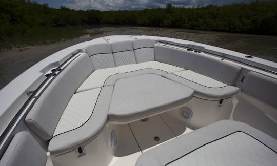 29ft Sea Fox Commander Center Console Full Walk Around Boat With Front Lounge