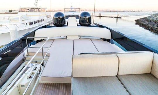 2016 Super Luxury Monte Carlo 6 Cruise in Style in Newport Beach
