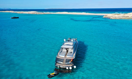 Biggest and most elegant charter yacht in Menorca