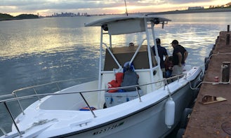25' Sport Craft Fishing Boat Charter in Boston with English and Spanish Speaking Captain