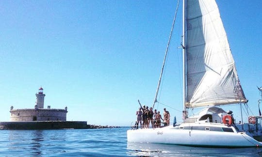 Venus Cruising Catamaran charter in Lisboa