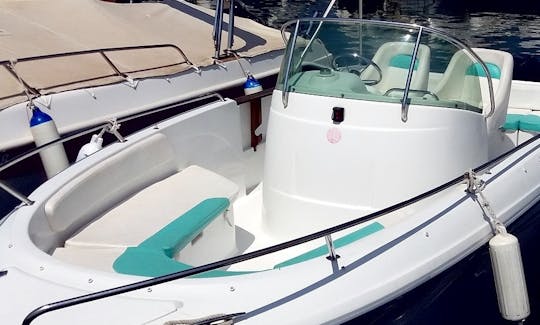 Bateau à moteur Jeanneau Cap Camarat 625 à Estartit (Costa Brava) - Licence requise