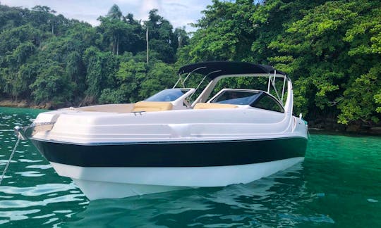 30' Guru  Motor Yacht Rental in Angra dos Reis, Brazil
