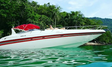 Alquiler de yate a motor Curtição Runner de 38' en Angra dos Reis, Brasil