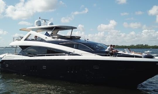 The Cabana - Yacht à moteur Sunseeker de luxe de 86 pieds dans le sud de la Floride