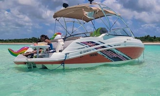 24 ft' Yamaha Jet Boat for Rent in San Miguel de Cozumel, Mexico.