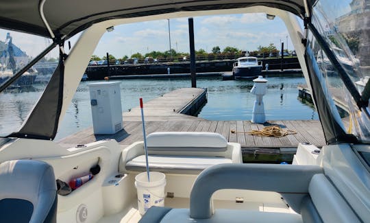 Wellcraft 25ft Mini Yacht Rental