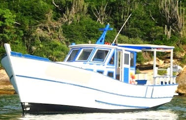 26' Amazonas Trawler Rental in Armacao dos Buzios, Brazil