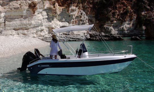 Bateau à moteur Thassos Limenaria