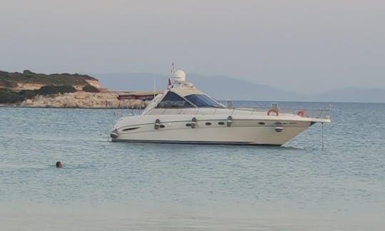 Powerboat in Kusadasi for daily, short weekly cruises for couples, small groups