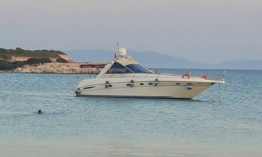 Powerboat in Kusadasi for daily, short weekly cruises for couples, small groups