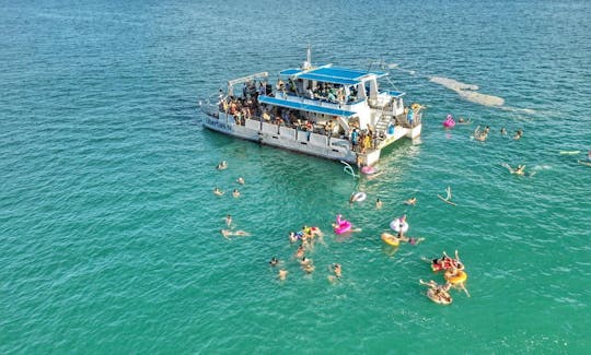 Mar Grande Power Catamaran Charter in Armacao dos Buzios, Brazil