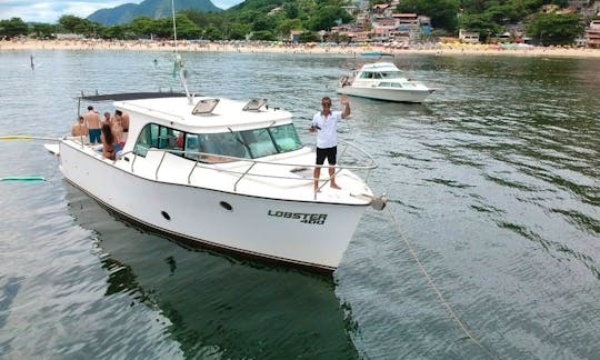 40ft Troller Lobster FishHunter Yacht Rental in Rio de Janeiro, Brazil!