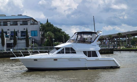 40ft Carver Voyager 370 in Seabrook Texas