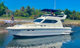36' Grumari Oceanic Motor Yacht Rental in Rio de Janeiro, Brazil