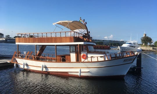 Location d'un bateau de fête de 41 pieds à Rio de Janeiro, au Brésil