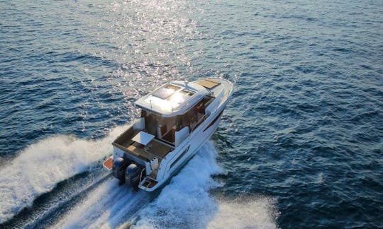 Jeanneu Merry Fisher 895 Powerboat in Trogir