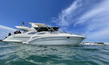 Sea Ray Amberjack 32ft Yacht Charter in Fort Lauderdale
