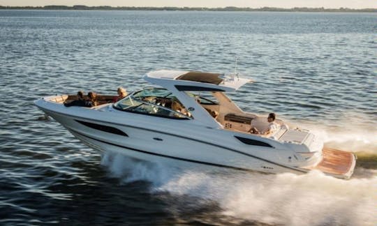 素晴らしい Searay 35 XLE カンクンでおしゃれに楽しさ満載