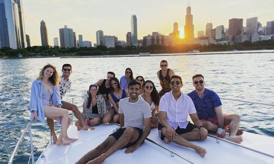 44' Sea Ray Express Luxury Motor Yacht Rental in Chicago