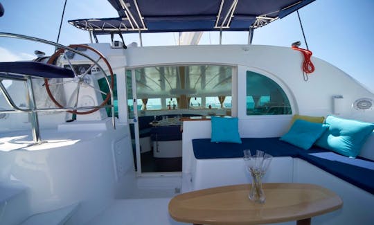 Beautiful 38' Lagoon Catamaran - Stable and Safe! Perfect for your next event, party or cruise!