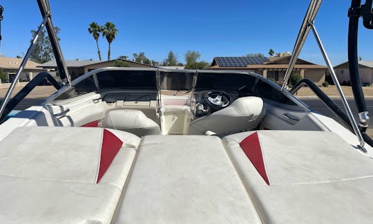 Larson 21' Bowrider   For rent with Captain Lake Pleasant