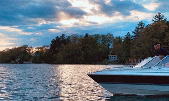 Bayliner Capri 1950 Boat Rental on Candlewood Lake (19 ft • Fits 7 • 3 Day - 1 Month Rentals Available)