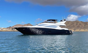 Iate de luxo Sunseeker de 85 pés em Palm Beach, Flórida