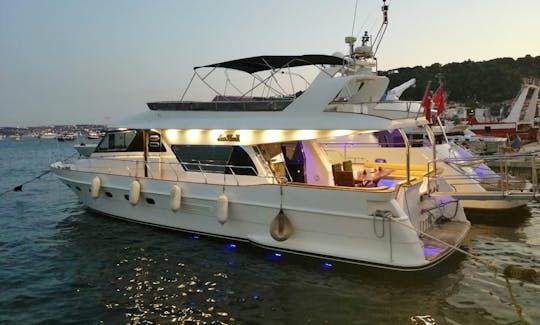 Impressive Luxury Yacht Charter For 15 People In İstanbul