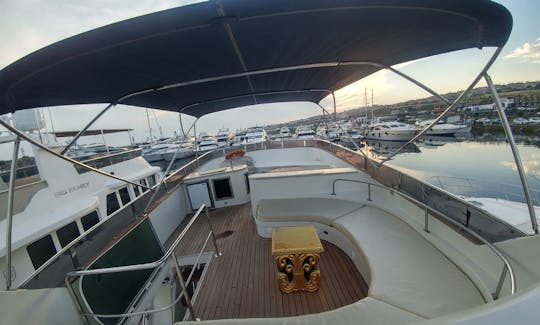 Impressive Luxury Yacht Charter For 15 People In İstanbul