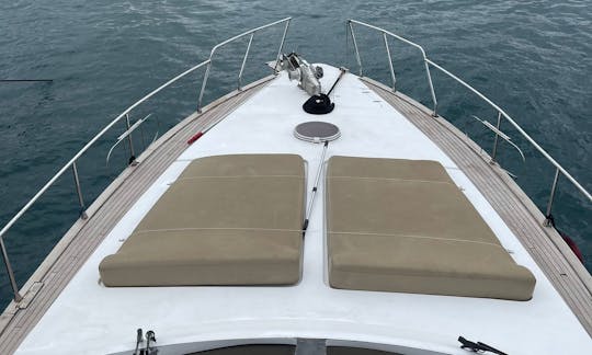 Luxury Yacht for 15 People in İstanbul