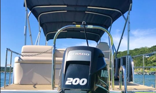 Best of 2020 Award Winner - Harris 23.5 Pontoon Boat for 8 Guests on Lake Travis! Friday's from $125 per hour