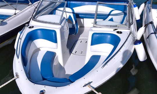 FourWinns 220Hp Powerboat for Rent in Croatia